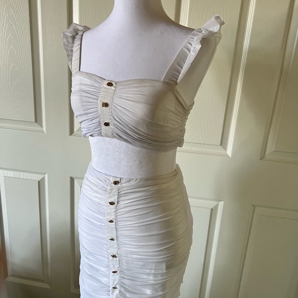 White drape ruffle skirt set - Picture 3 of 9